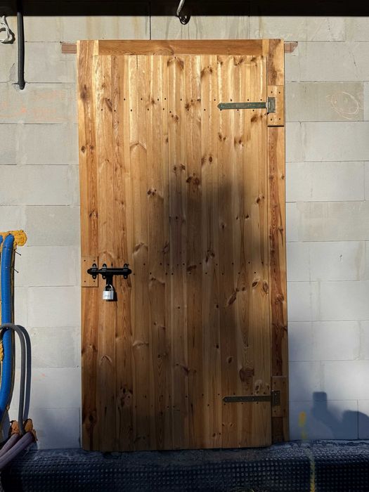 Drzwi budowlane tymczasowe z ościeżnicą/futryną 100x230 oraz 140x240