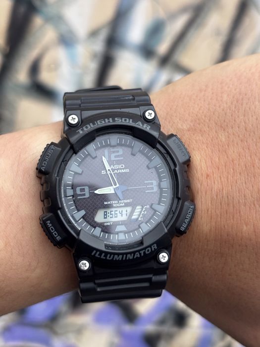 Годинник Casio AQ-S810W на сонячній батареї