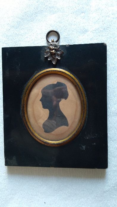 Miniatura portret kobiety , w ramkach , wym. 13x10 cm.