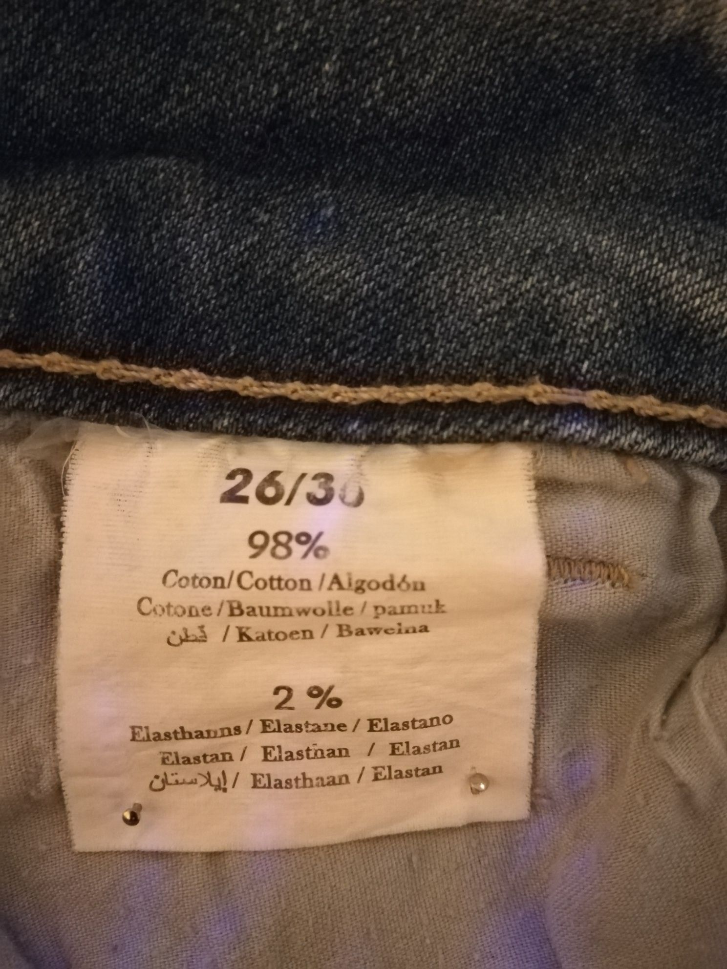 Spodnie damskie XS 26/36 NEWPLAY JEANS niebieskie z przetarciami