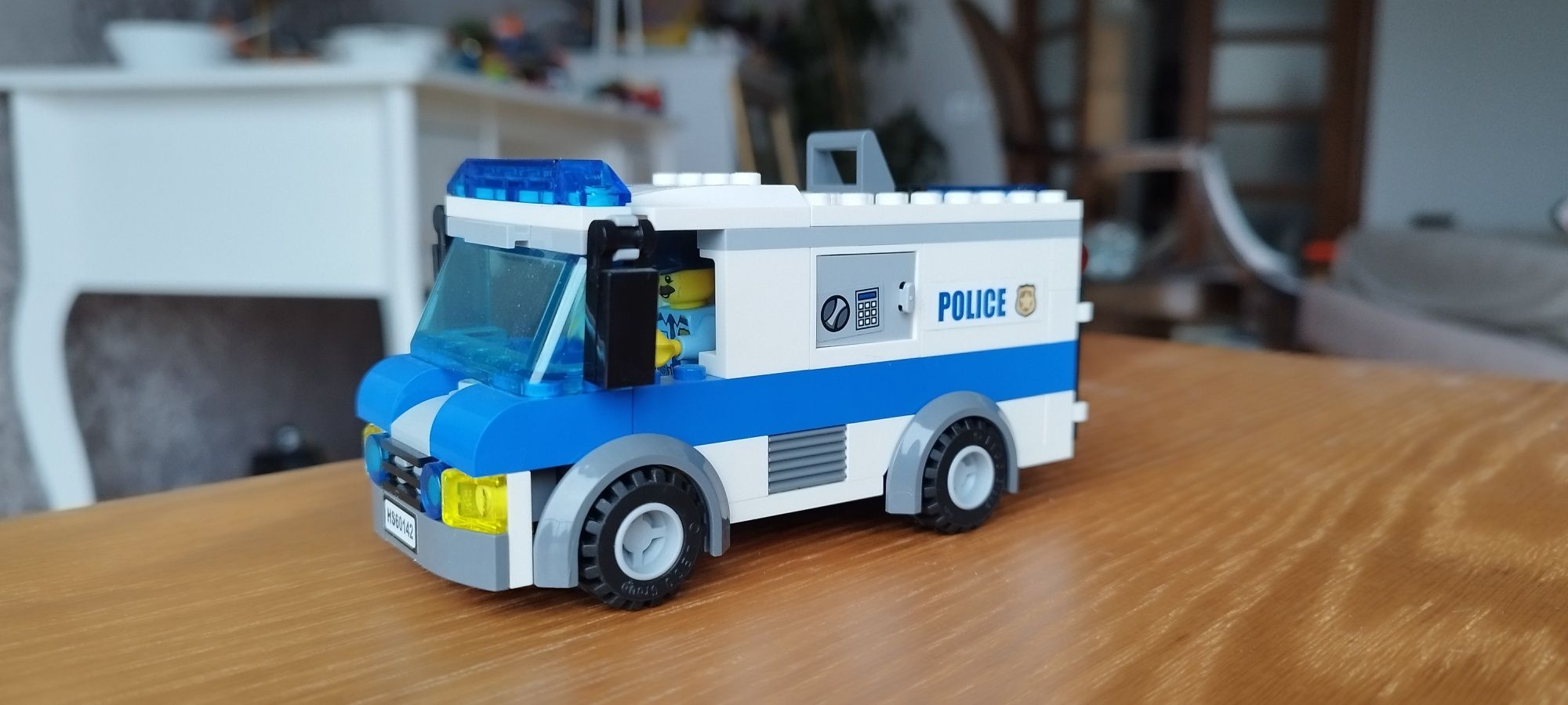 Sprzedam lego furgonetka policyjną