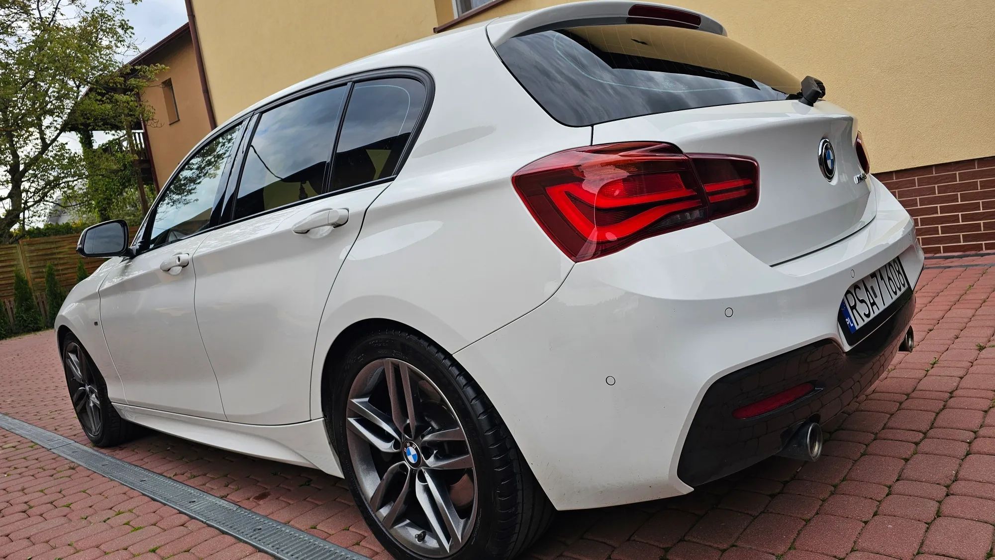 BMW Seria 1 M 120i konwersja M140i 3.0 340KM mapa na 406KM B58 Film Zamiana Sanok