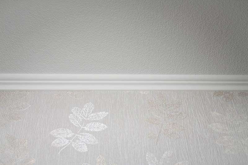 Поклейка обоев (малярные работы)