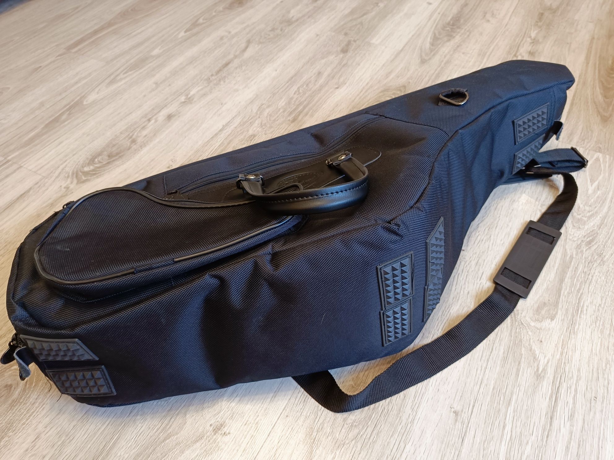 Torba na saksofon tenorowy Rockbag Precieux Deluxe Line Tenor