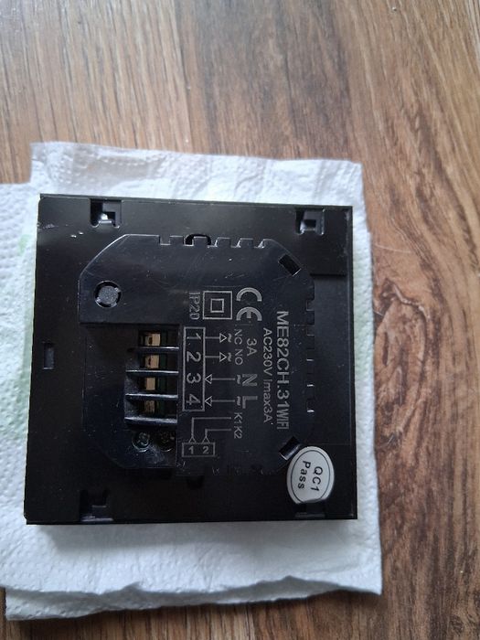 Termostat pokojowy ME82CH.31 WIFI