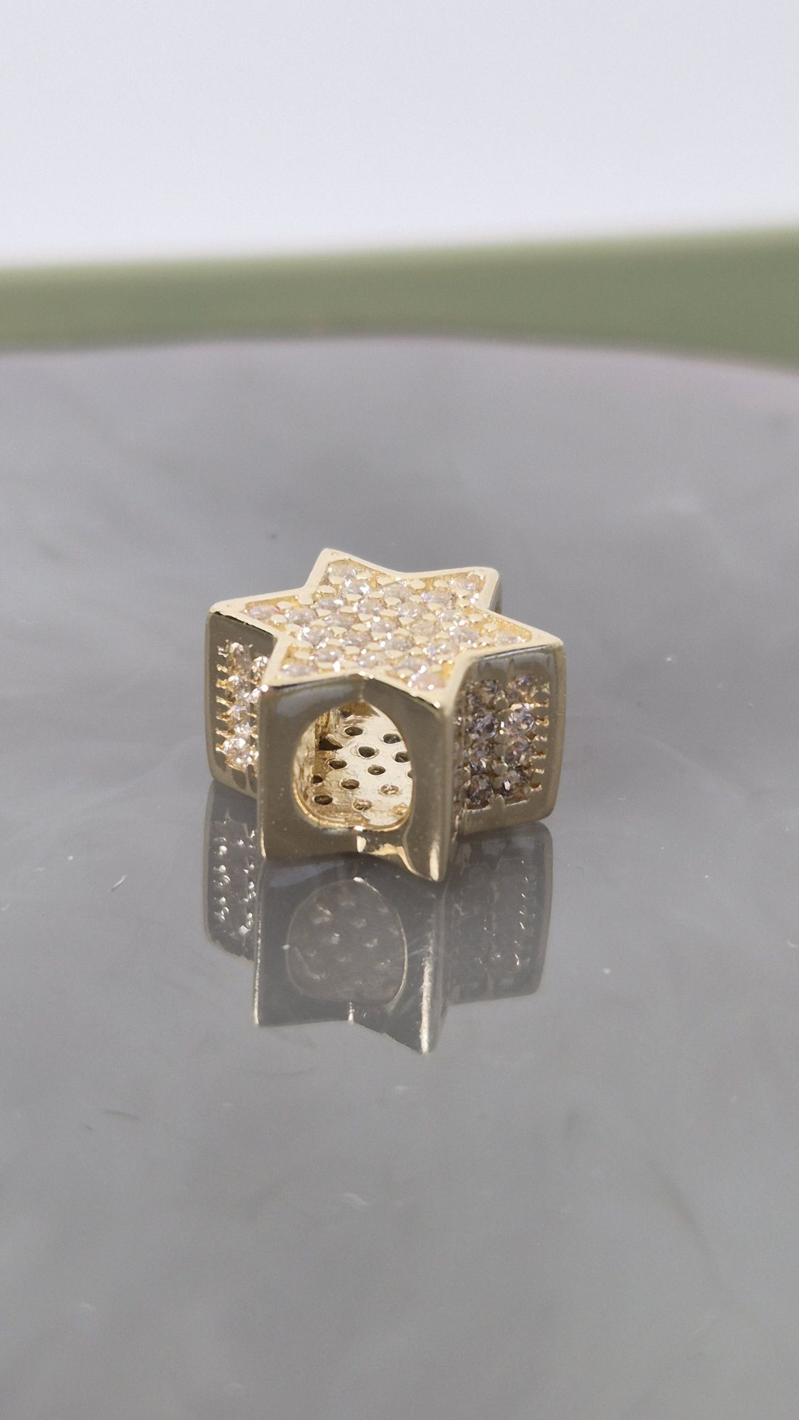 Nowy złoty charms do bransoletki typu Pandora gwiazdka cyrkonie białe
