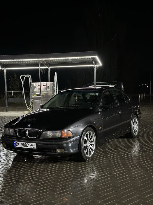 Продам BMW E39 2.5