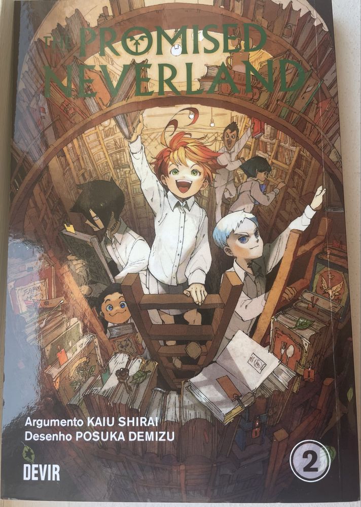 The promised neverland (volumes 1 a 5)