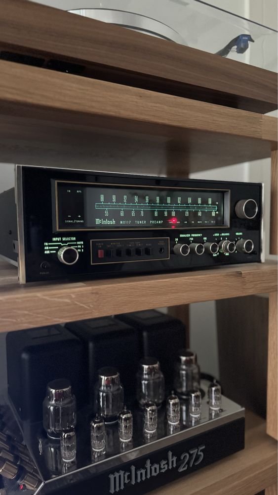 MCINTOSH MX117 | Pré amplificador e AM FM Stereo Tuner