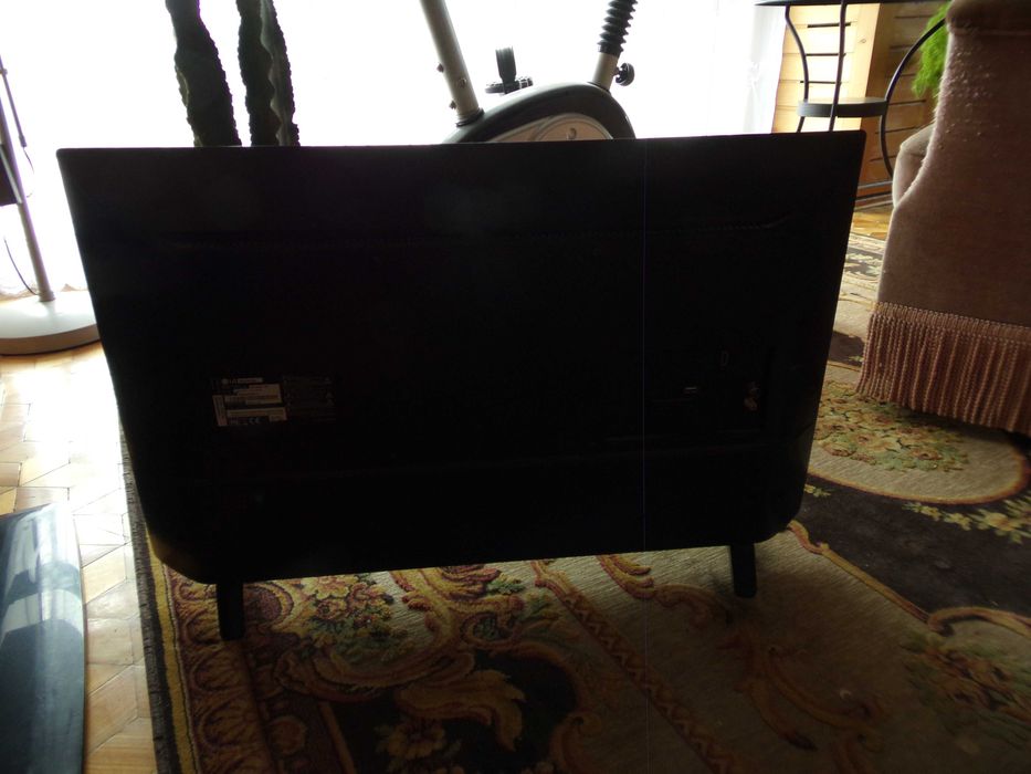 Telewizor LG 32 LF51OU LG 42 LK530 telewizory