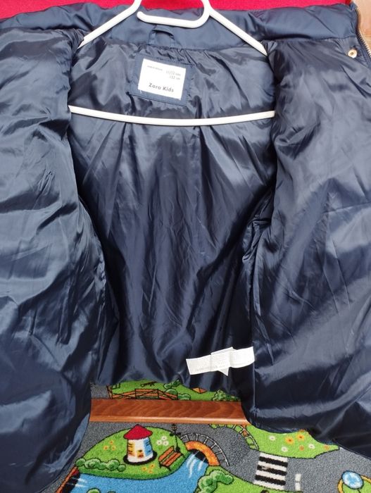 Kurtka zimowa ocieplana dziewczęca granatowa r. 128/152