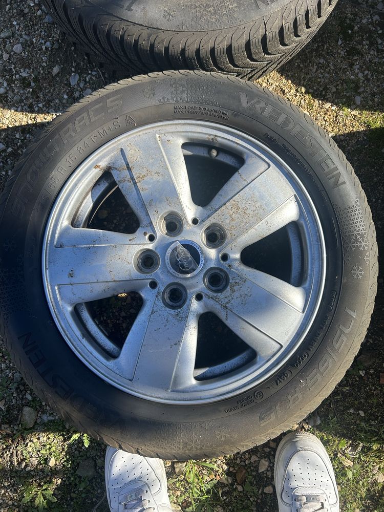 Jantes c/pneu 175/65/15