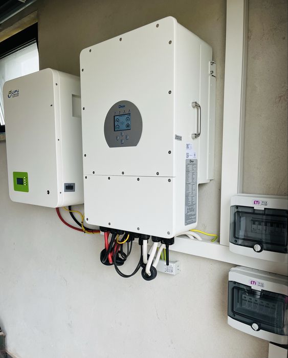 Instalacja fotowoltaiczna 9,8 kWp + magazyn energii 10,24KW