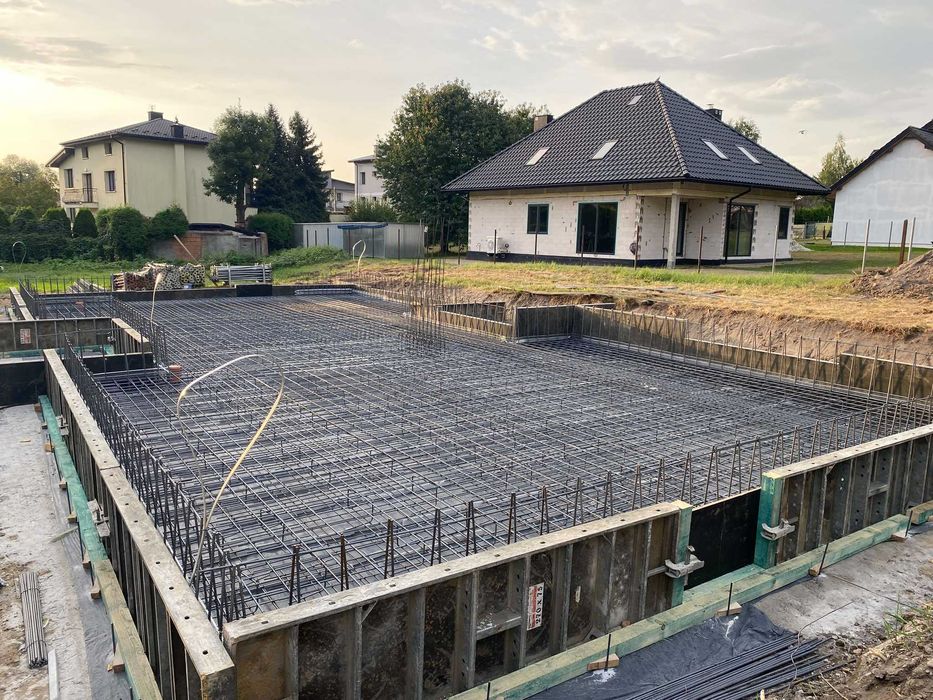 Płyty fundamentowe, prace żelbetowe, budowa inwestycji, wymiana gruntu