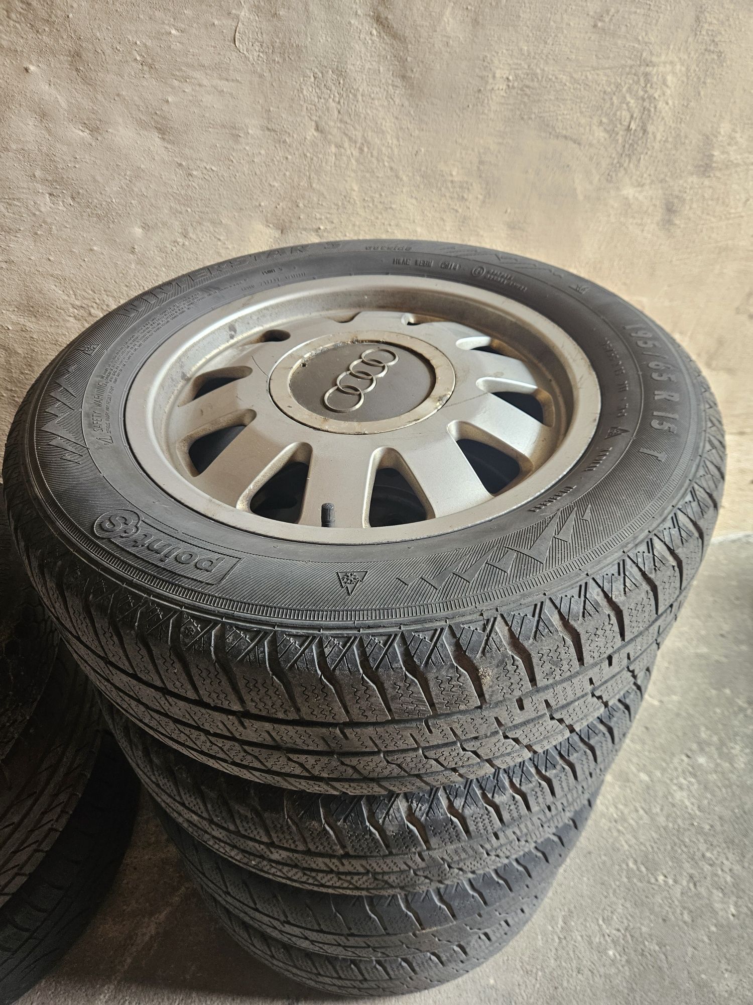 Kola Alufelgi 5x112 Zima Komplet Audi VW Gold Touran Skoda