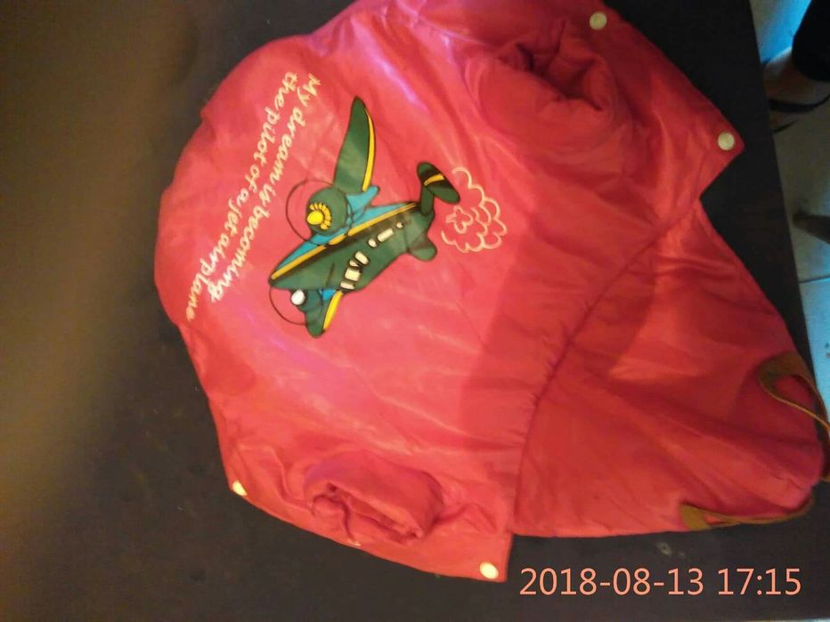 Casaco de cão com gorro + comedouro d oferta