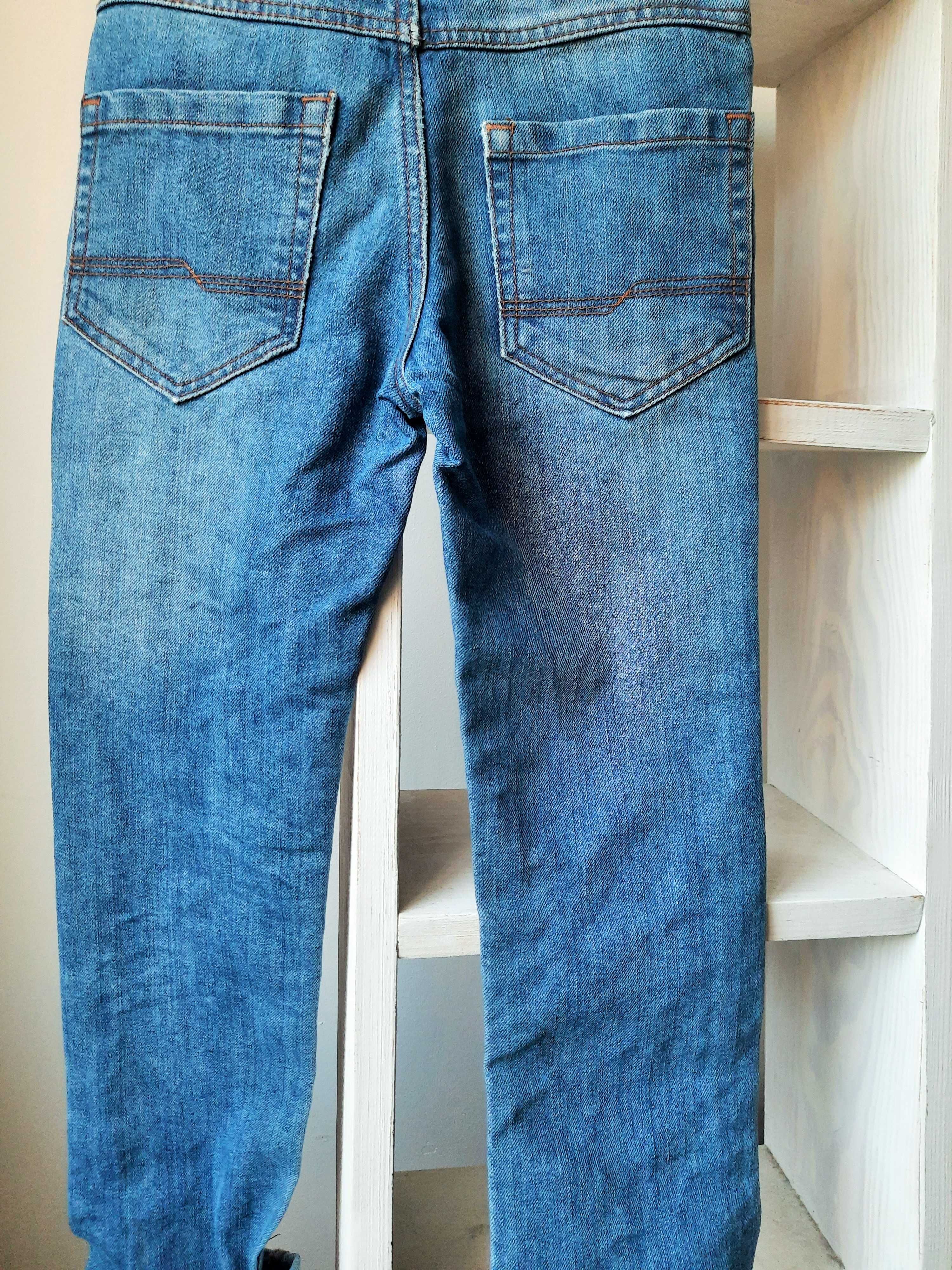 Jeansy, rozm.122/128, klasyczne, proste, niebieskie spodnie