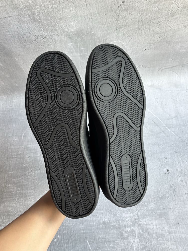 Кросівки жіночі Puma court classy розмір 40