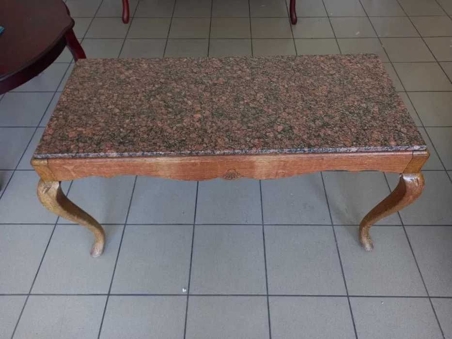 Ława z marmurowym blatem
