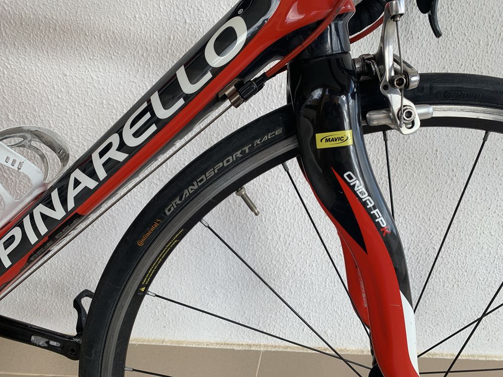 Bicicleta de Estrada Pinarello FP3 em Carbono com Campagnolo Centaur