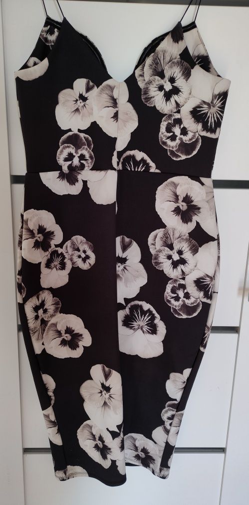 ASOS 42 piękna sukienka w kwiaty elegancka tuba
