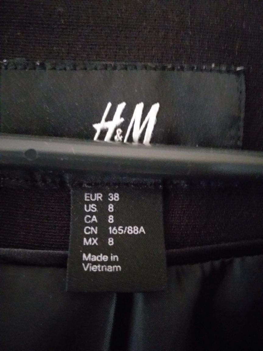 Czarna marynarka z guzikami H&M M