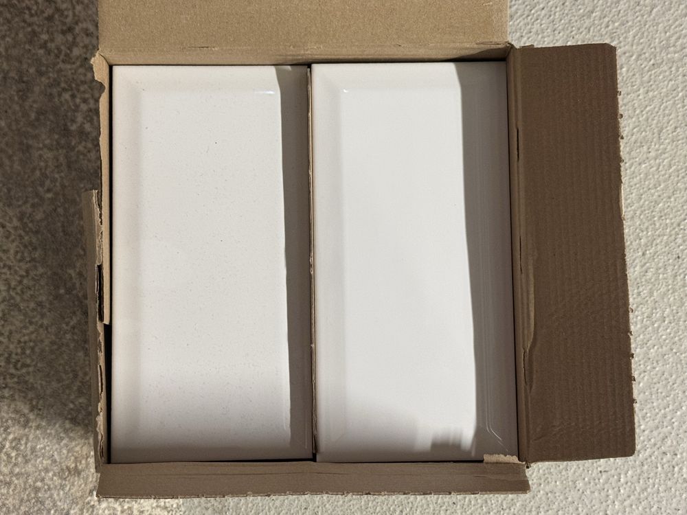 Glazura Metro White 10x20 Artens