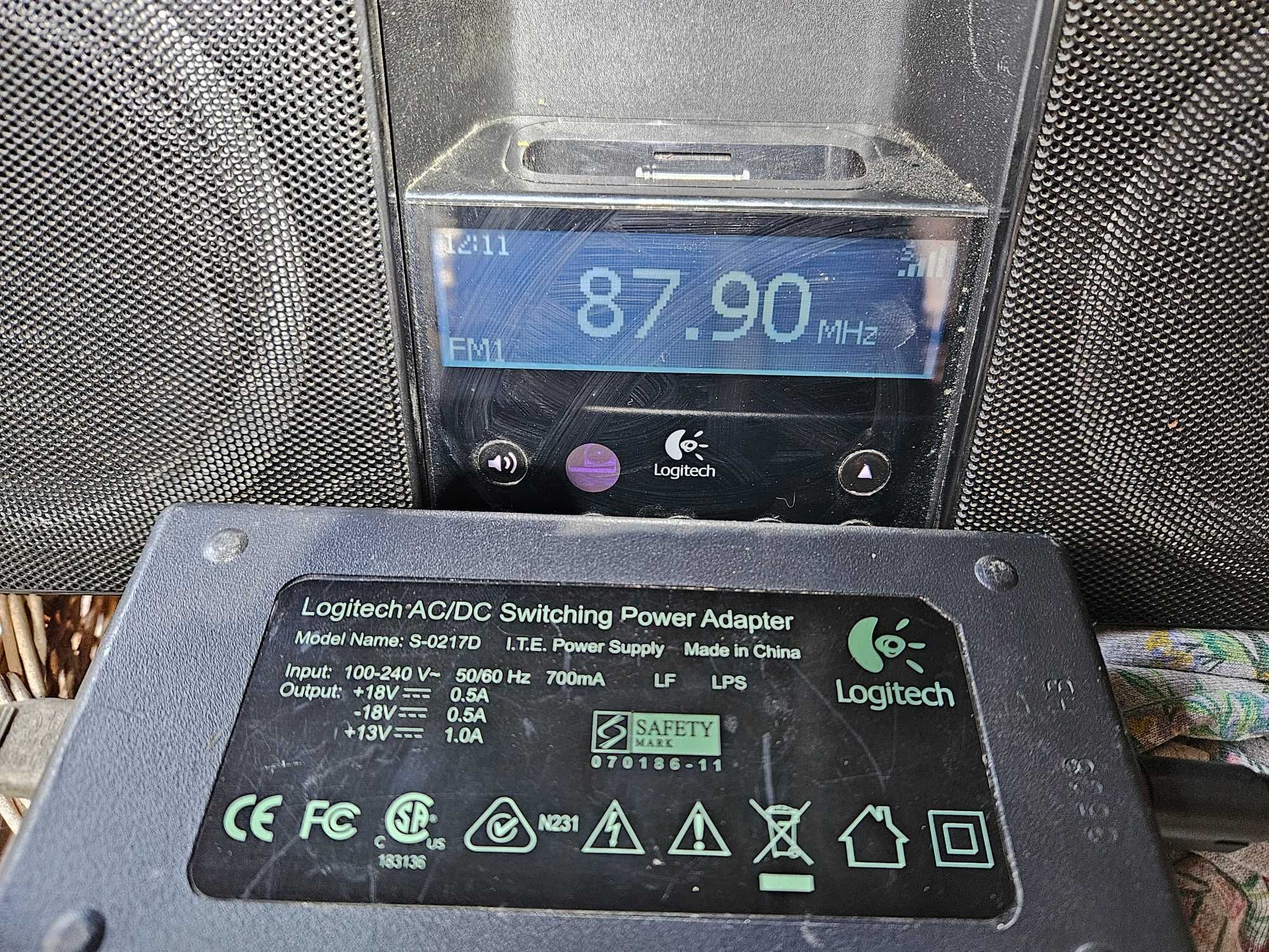 Radio Logitech Pure-Fi Elite