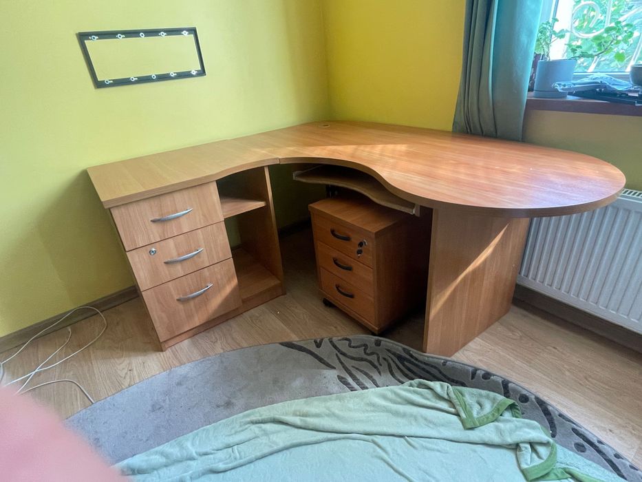 Стол офисный (угловой)