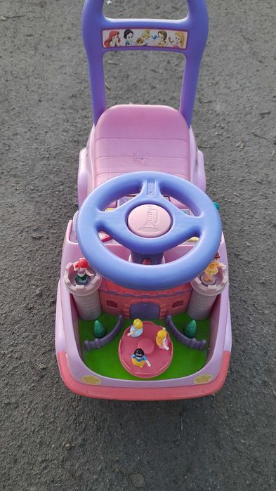 Дитячий автомобіль - іграшка, машина