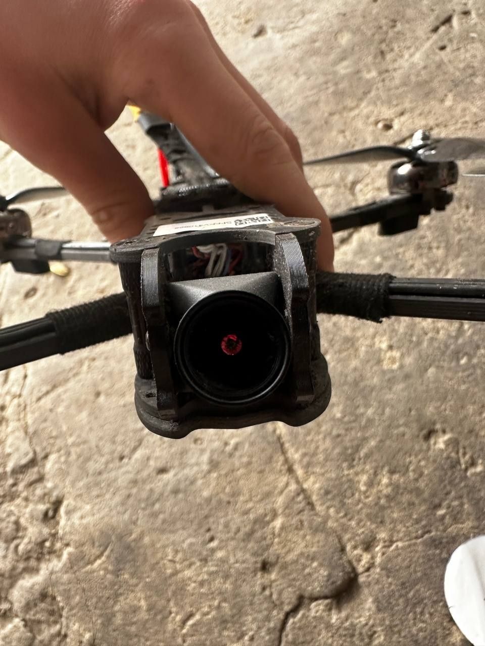 fpv дрон        .