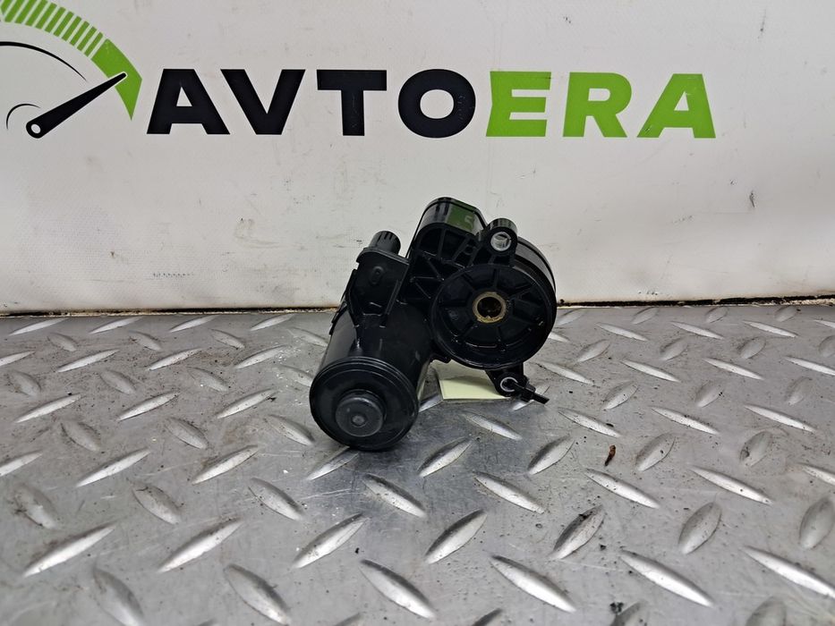 Мотор стояночного тормоза правый BMW BMW X1 F48 34216860008