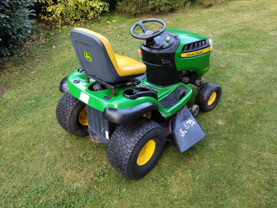 Kosiarka traktorek John Deere D 140