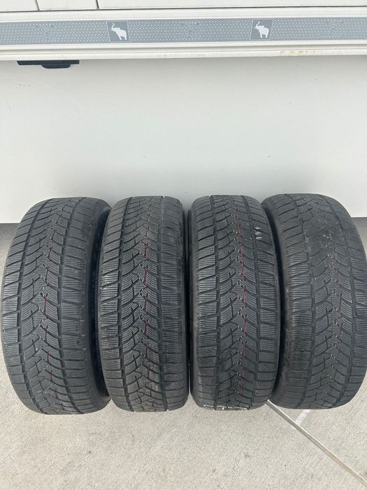 Шини DUNLOP 235/55R19