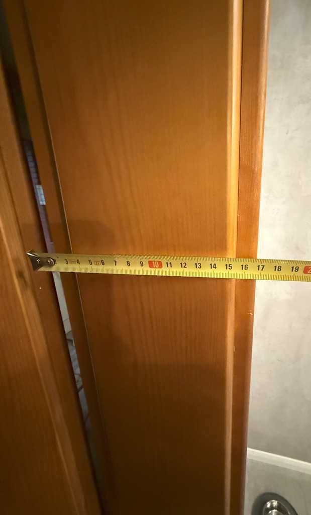 Drzwi wewnętrzne drewniane