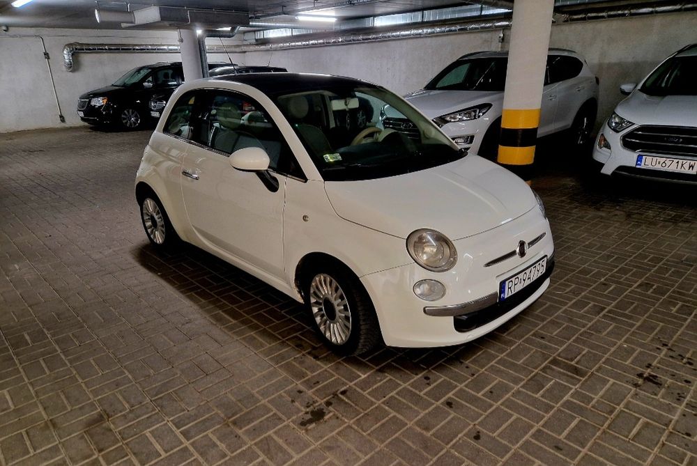Fiat 500 + LPG, 2009 rok, 260 tys przebiegu.