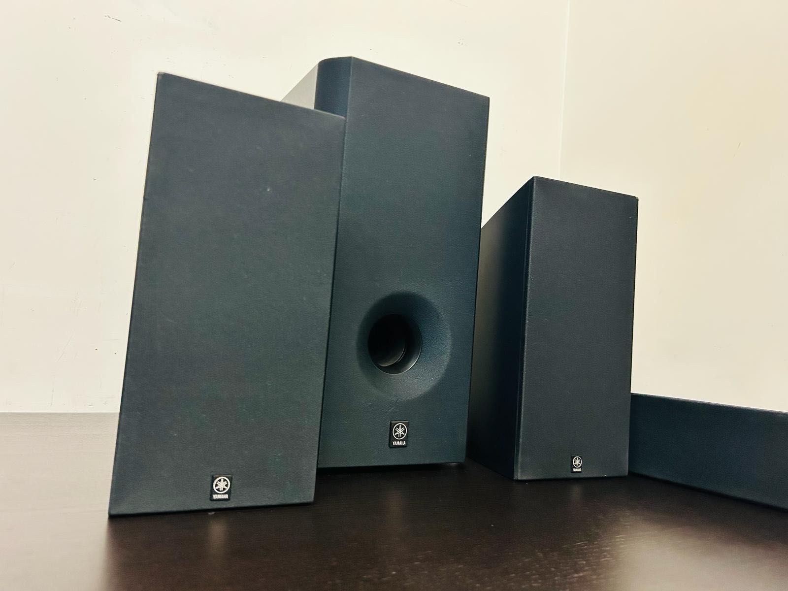 Yamaha sw-p201,ns-c104 subwoofer plus kolumny i centralny