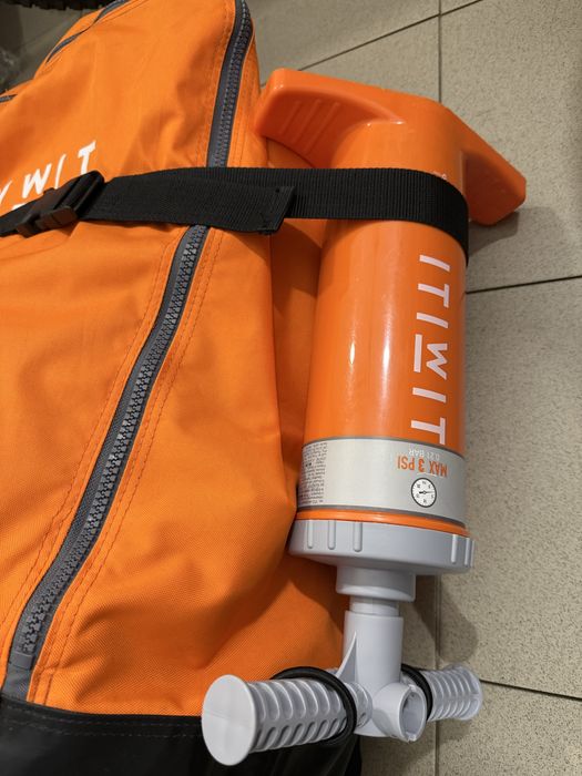 Kajak Itiwit 3 os w zwstawie wiosła Bravo i kamizelka.