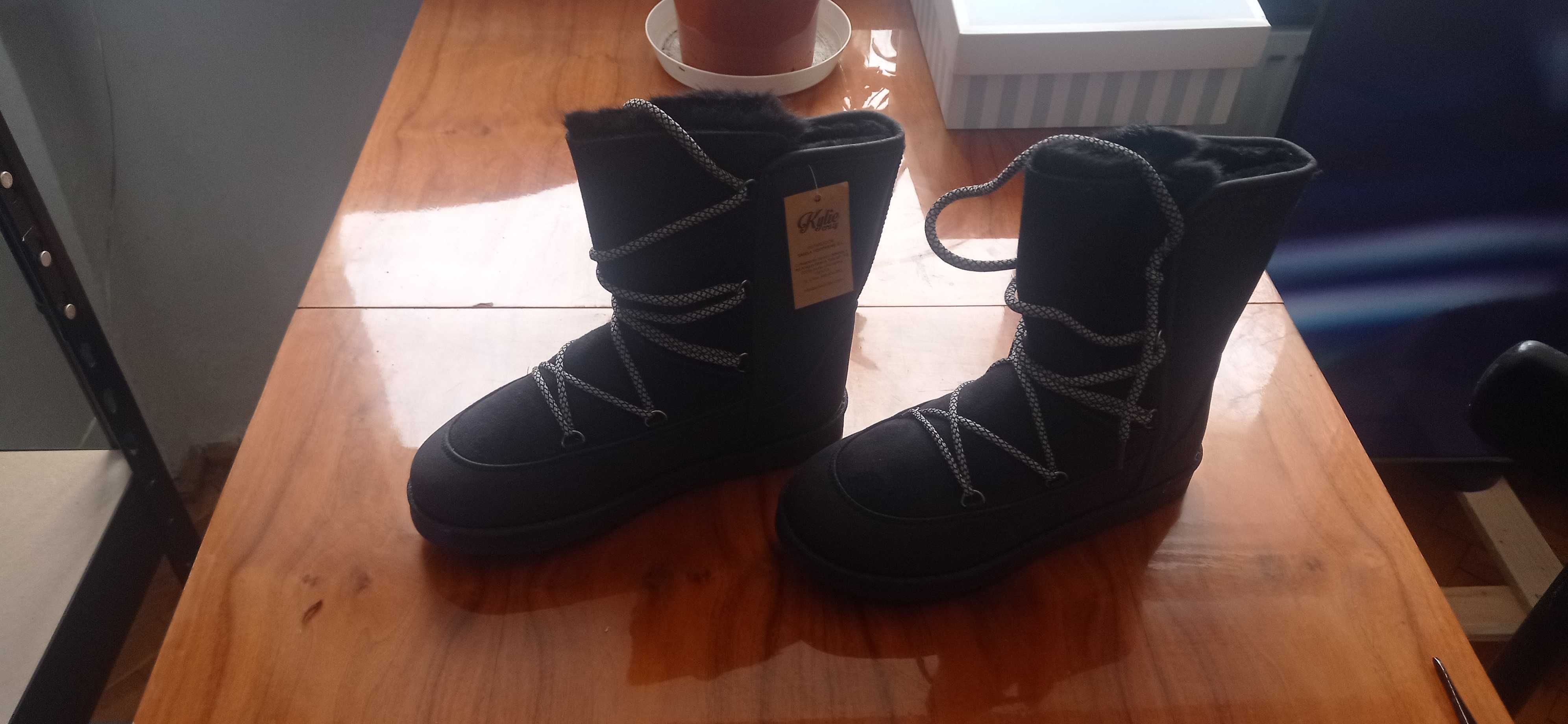 Buty / Kozaki damskie