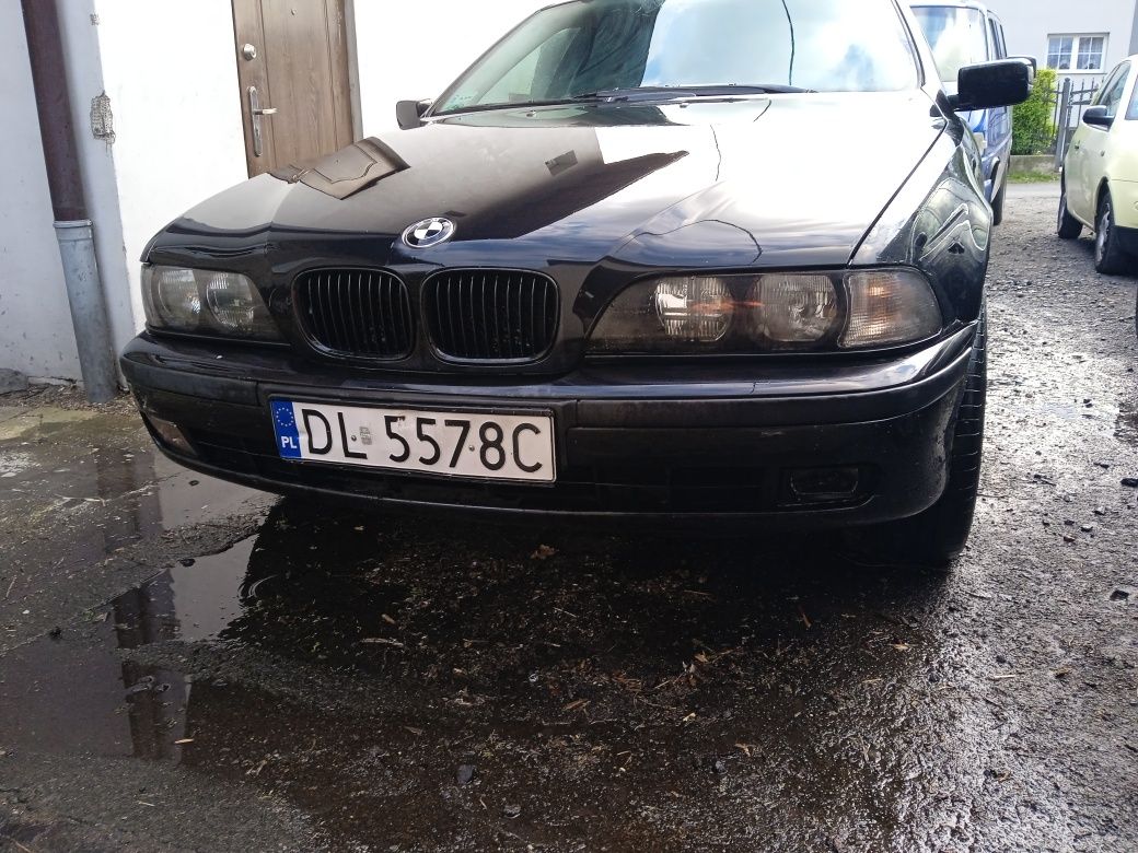 BMW E39 Shadow line, navi, skóry. Czytać opis