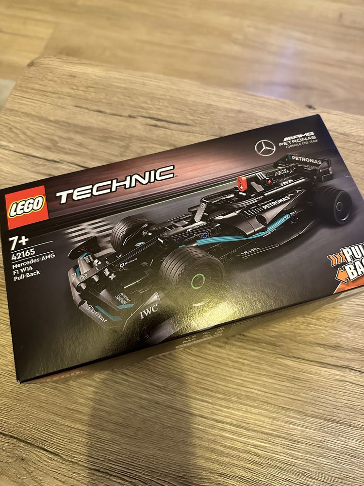 Lego mercedes amg 42165