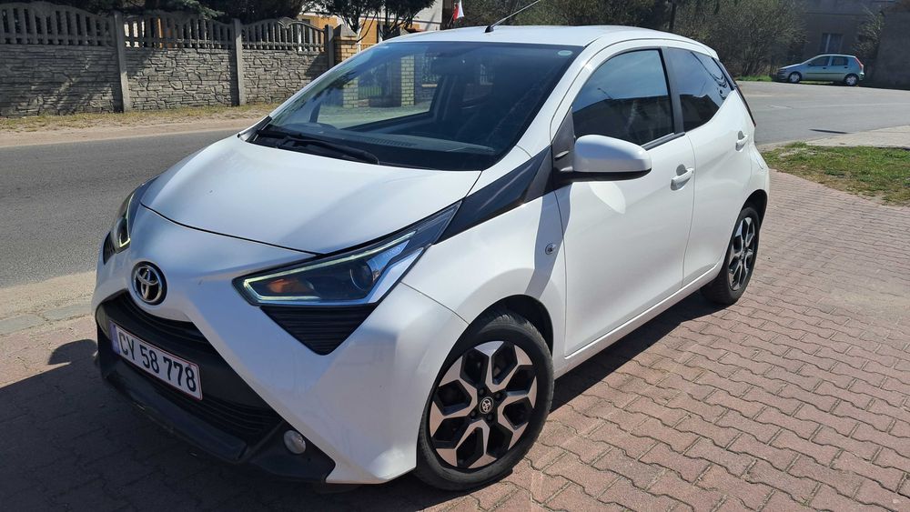 Tablet. Klimatronic. Grzane Fotele. Kamera Cofania