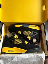 Jordan 4 Retro Thunder 45