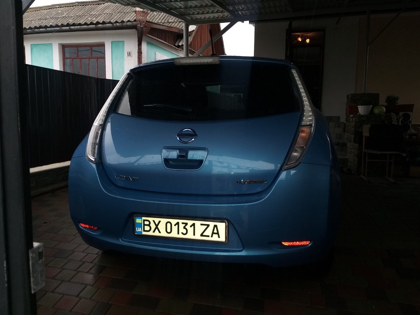 Продам Nissan leaf