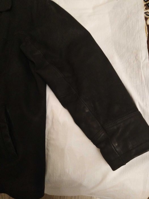 Хорошая кожаная мужская куртка-большой размер (троещина Киев)
