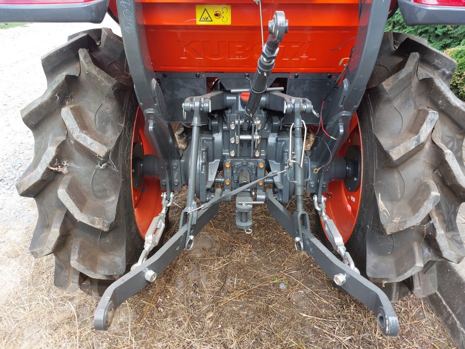 Трактор Kubota l3218