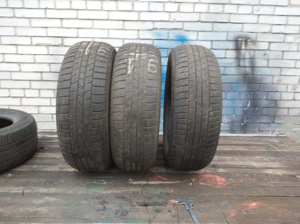 Продам резину 235/60 R18 Kumho