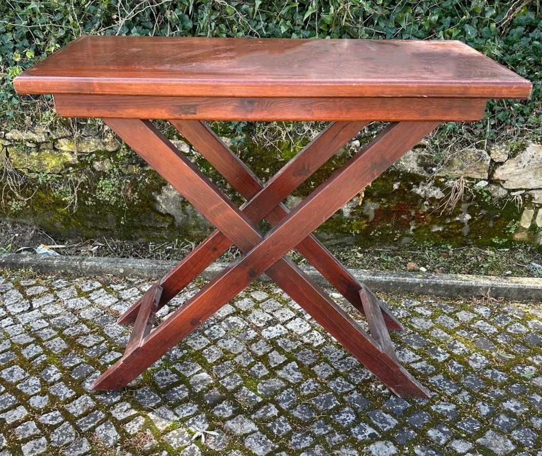 Mesa de loja balcão, pernas em tesouro, como nova