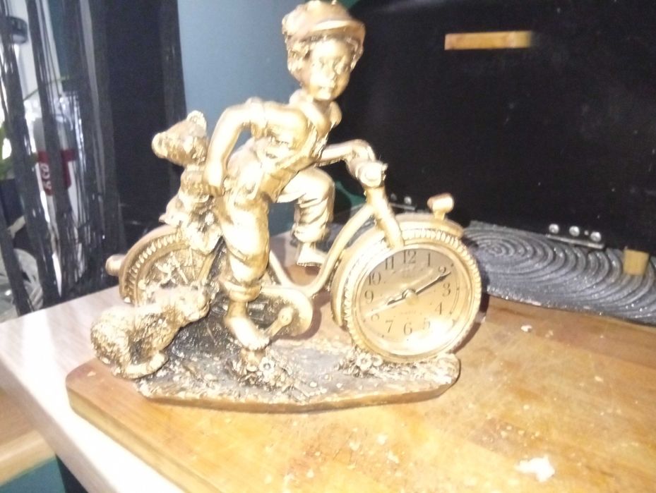 Zegar kominkowy złoty