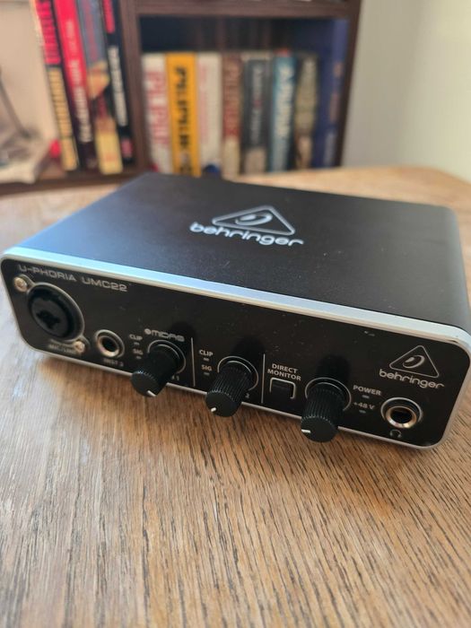 Behringer UMC22 Interfejs USB + kabel